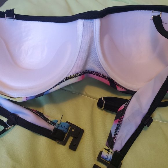 Padded Bikini - Picture 3 of 3